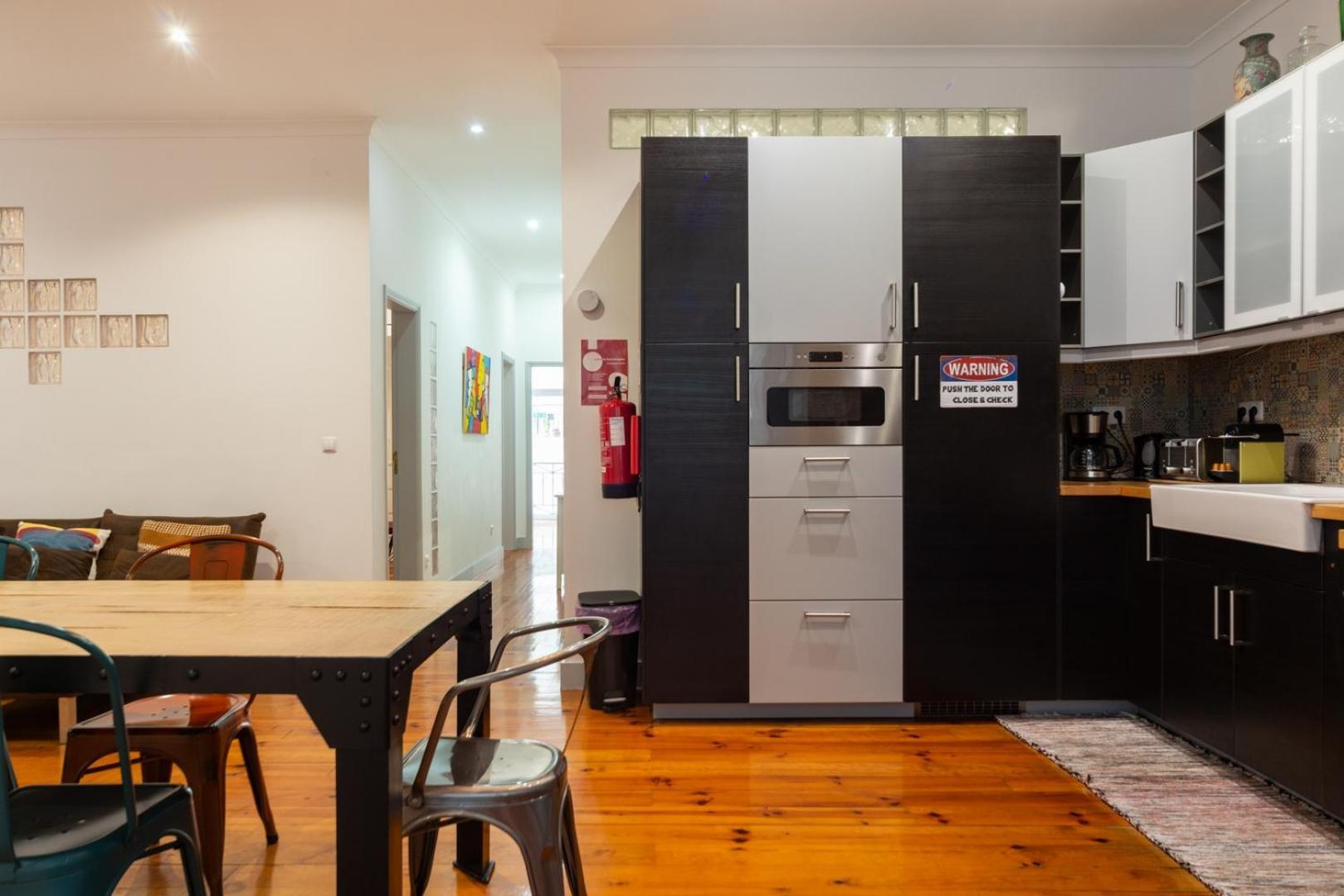Old Style Fully Renewed And Spacious 3-bed Apartment *