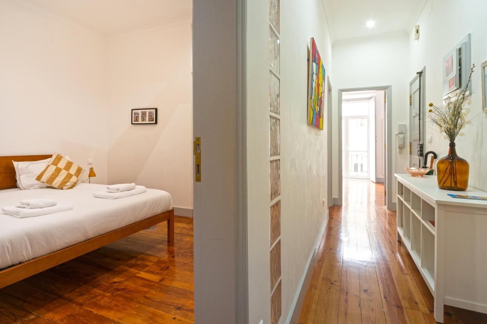 Old Style Fully Renewed And Spacious 3-bed * Lissabon
